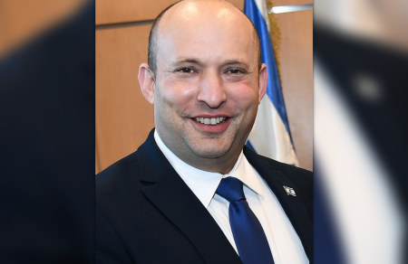 primeiro-ministro-de-israel-renuncia-apos-1-ano-no-poder-e-pais-tera-novas-eleicoes