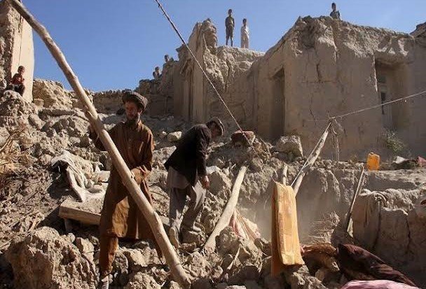 cristaos-entram-clandestinamente-no-afeganistao-para-ajudar-apos-terremoto